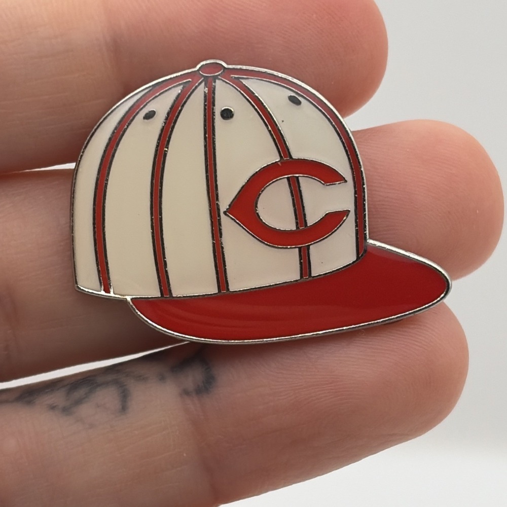 Cincinnati Reds Logo MLB Baseball‎ Team SnapBack Cap Hat Lapel Hat Pin